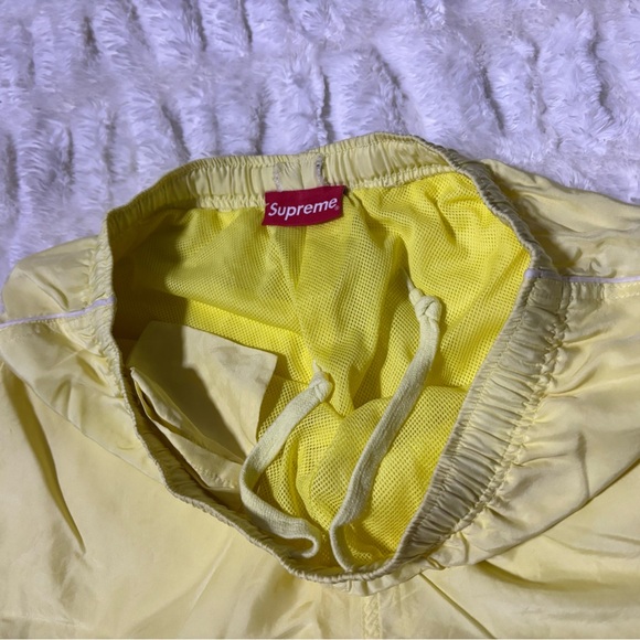 SUPREME Men’s Lemon Yellow Silk Sweat Pants - Picture 10 of 15